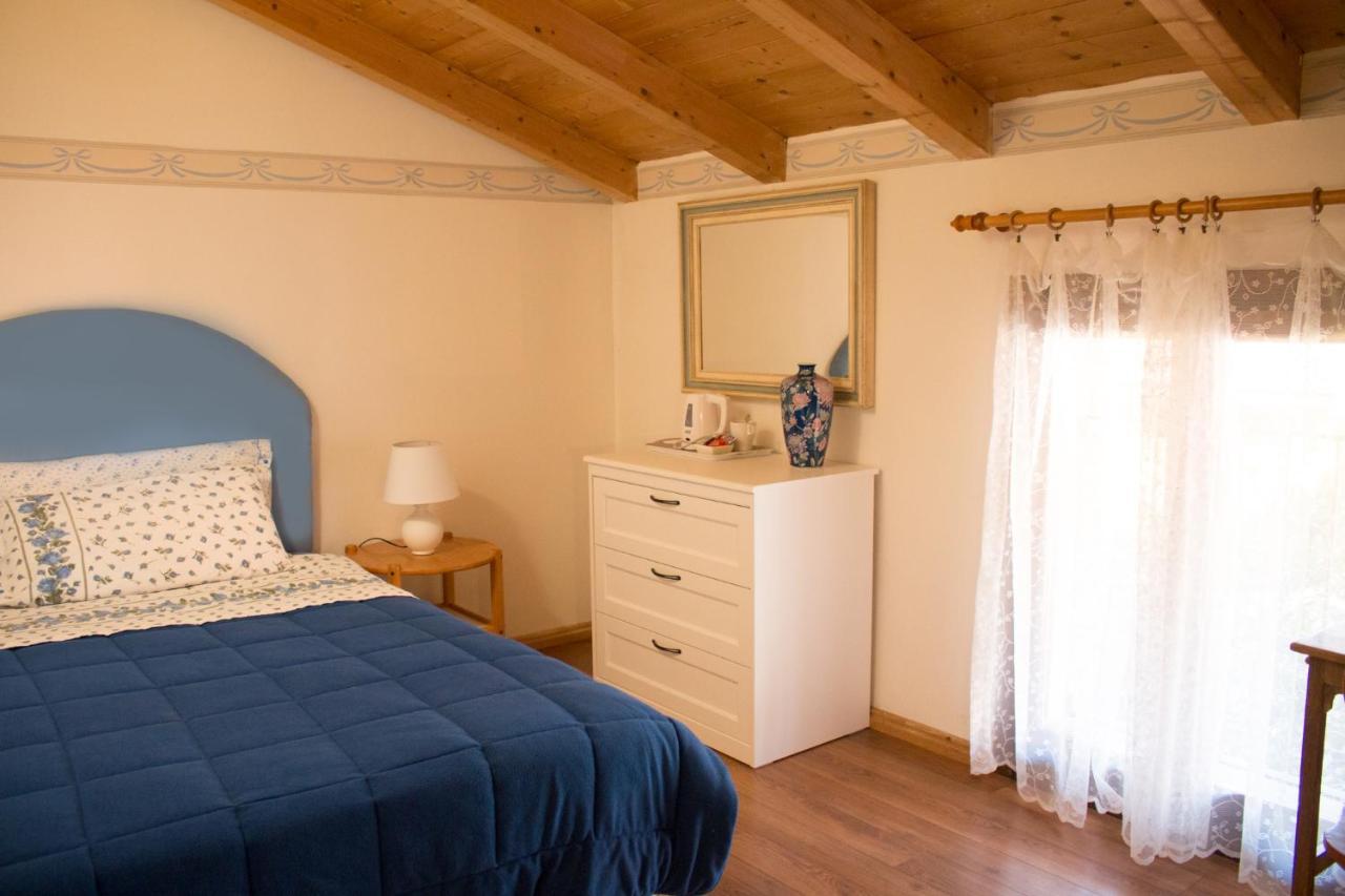 Al Rustico Hotell Torbole Sul Garda Exteriör bild